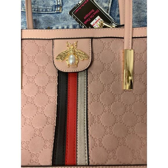 Bee Monogrammed Handbag - Picture 2 of 8